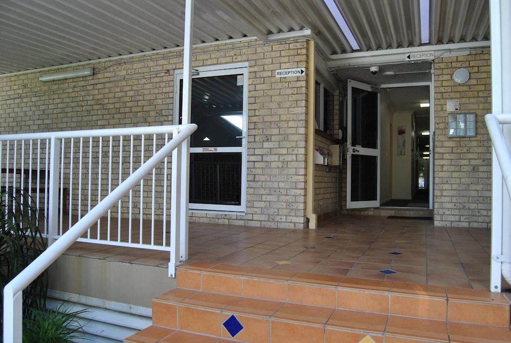 Budds Beach Apartments Surfers Paradise Exterior foto