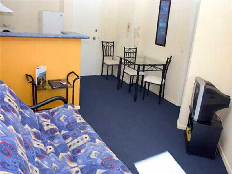Budds Beach Apartments Surfers Paradise Exterior foto