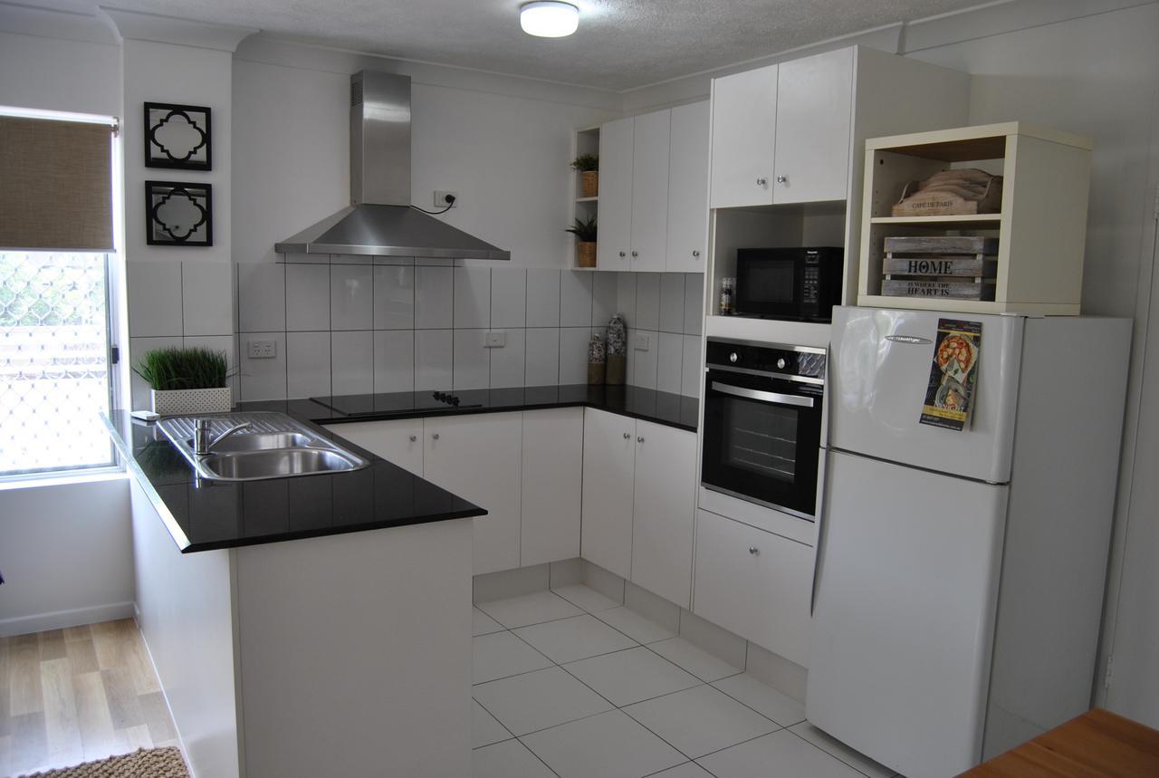 Budds Beach Apartments Surfers Paradise Exterior foto