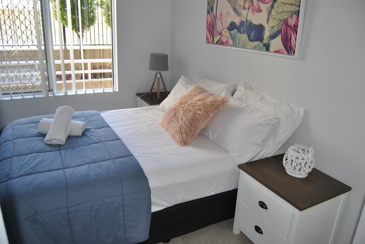 Budds Beach Apartments Surfers Paradise Exterior foto