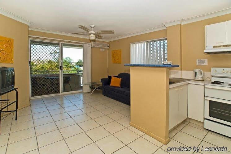 Budds Beach Apartments Surfers Paradise Exterior foto